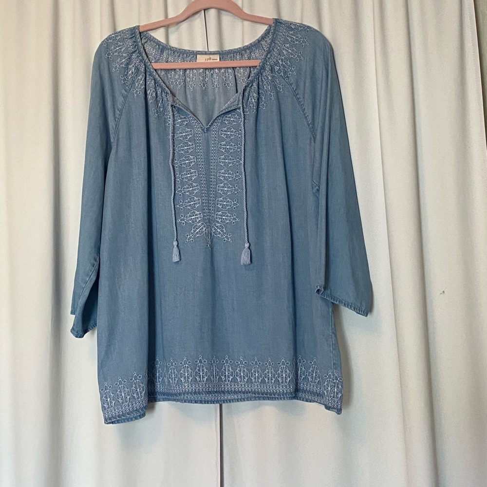 J. Jill Light Blue Embroidered Tunic
